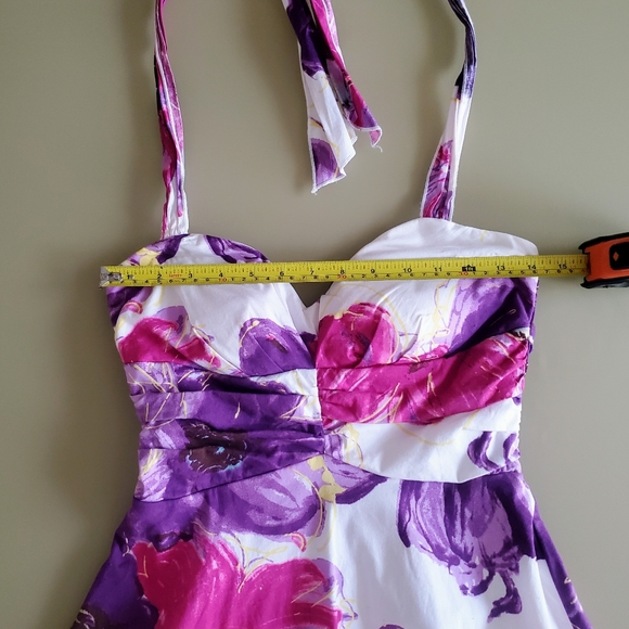 Dress - Picture 8 of 10